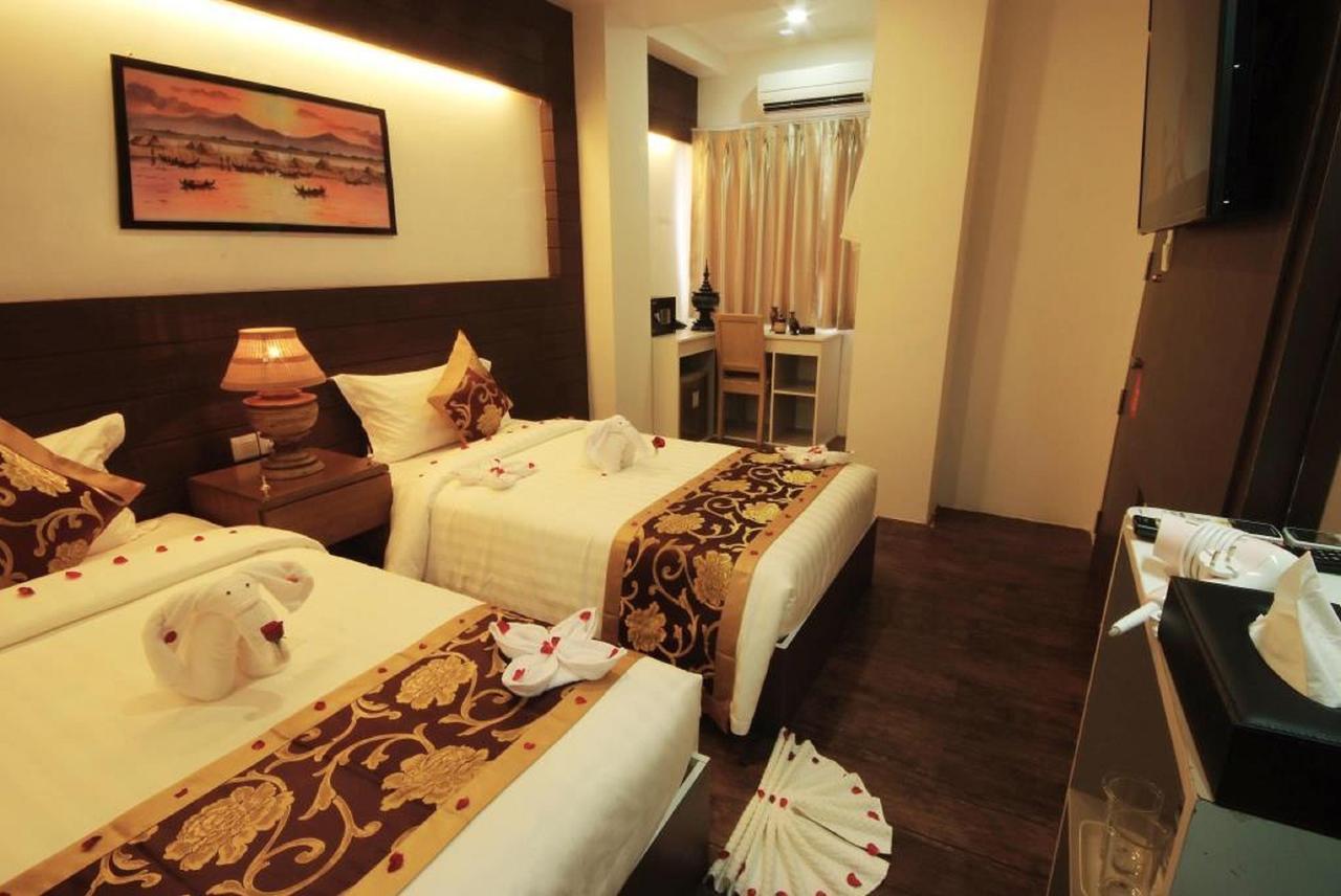 The Hotel Mawtin Yangon Exterior photo